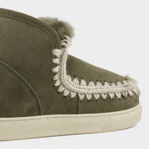 NWT Mou Eskimo Sneaker